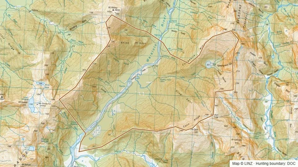Topographic map of 40 - Casey Creek in West Coast, New Zealand, with the DOC hunting boundary outlined.