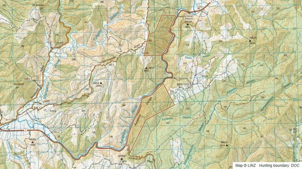 Topographic map of Arorangi Scenic Reserve in Waikato, New Zealand, with the DOC hunting boundary outlined.