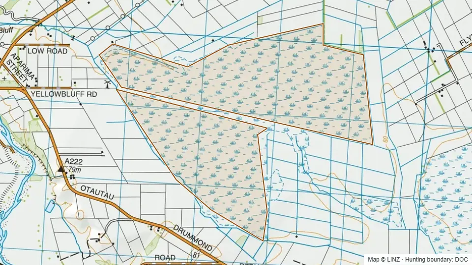 Topographic map of Bayswater Peatland Scenic Reserve in Southland, New Zealand, with the DOC hunting boundary outlined.