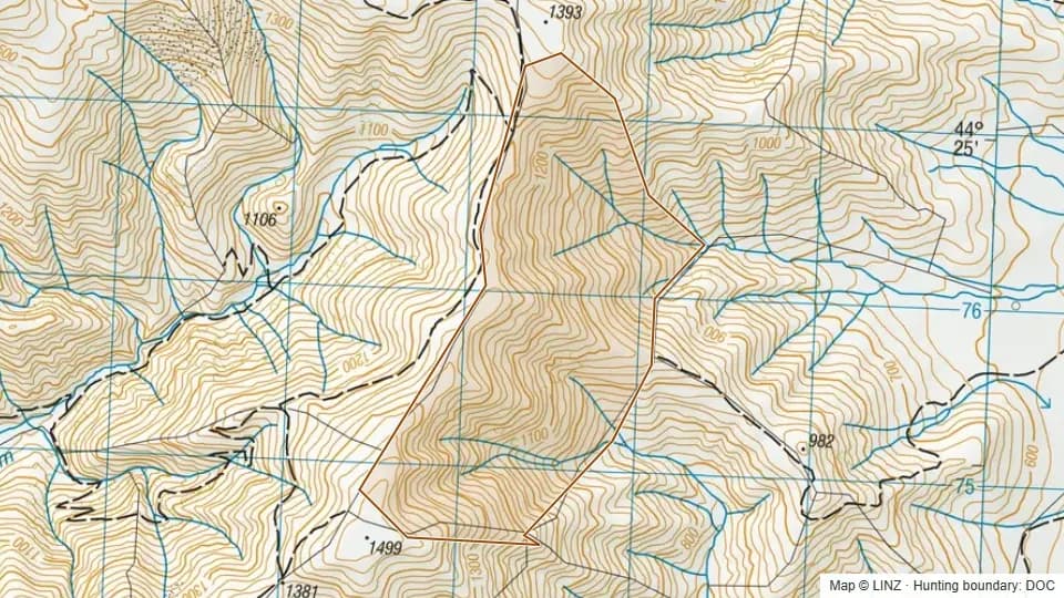 Topographic map of Ben Dhu Conservation Area in Canterbury, New Zealand, with the DOC hunting boundary outlined.