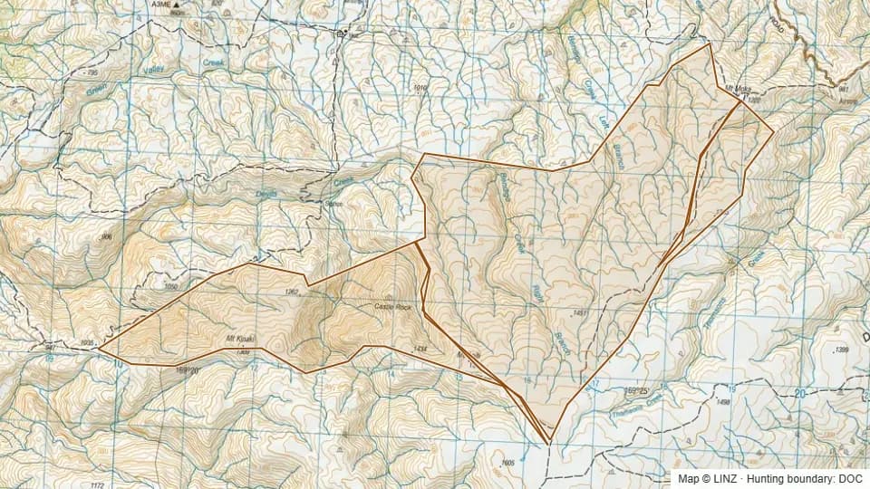 Topographic map of Bendigo Conservation Area in Otago, New Zealand, with the DOC hunting boundary outlined.