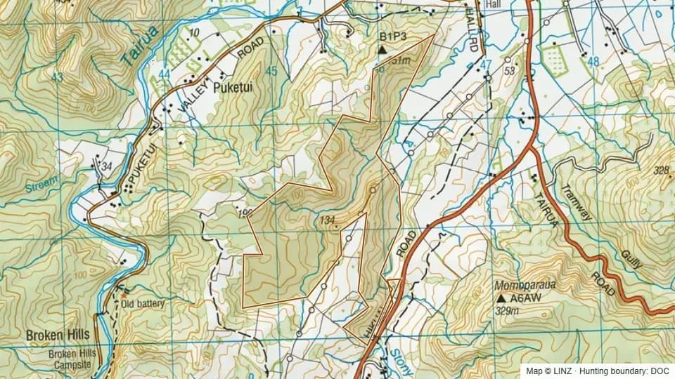 Topographic map of Conservation Area - Kitahi (proposed Scenic Res) in Waikato, New Zealand, with the DOC hunting boundary outlined.