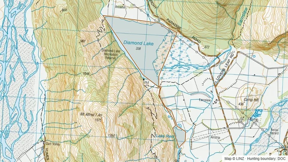 Topographic map of Diamond Lake and Lake Reid in Otago, New Zealand, with the DOC hunting boundary outlined.