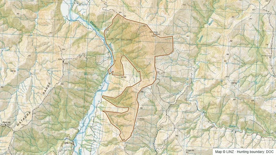 Topographic map of East Dome Scenic Reserve in Southland, New Zealand, with the DOC hunting boundary outlined.