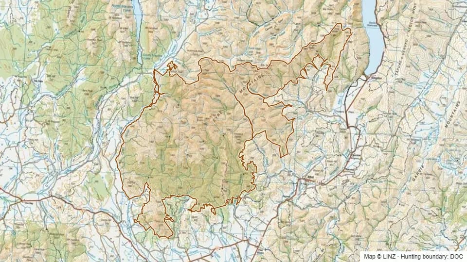Topographic map of Eyre Mountains/Taka Ra Haka Conservation Park including adjacent PCL in Southland, New Zealand, with the DOC hunting boundary outlined.