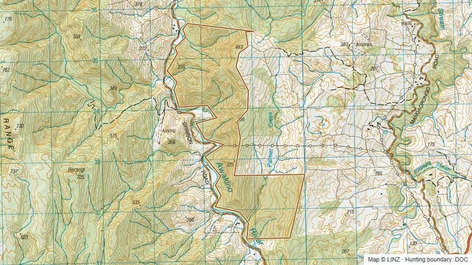 Topographic map of Mahoenui Scenic Reserve in Waikato, New Zealand, with the DOC hunting boundary outlined.