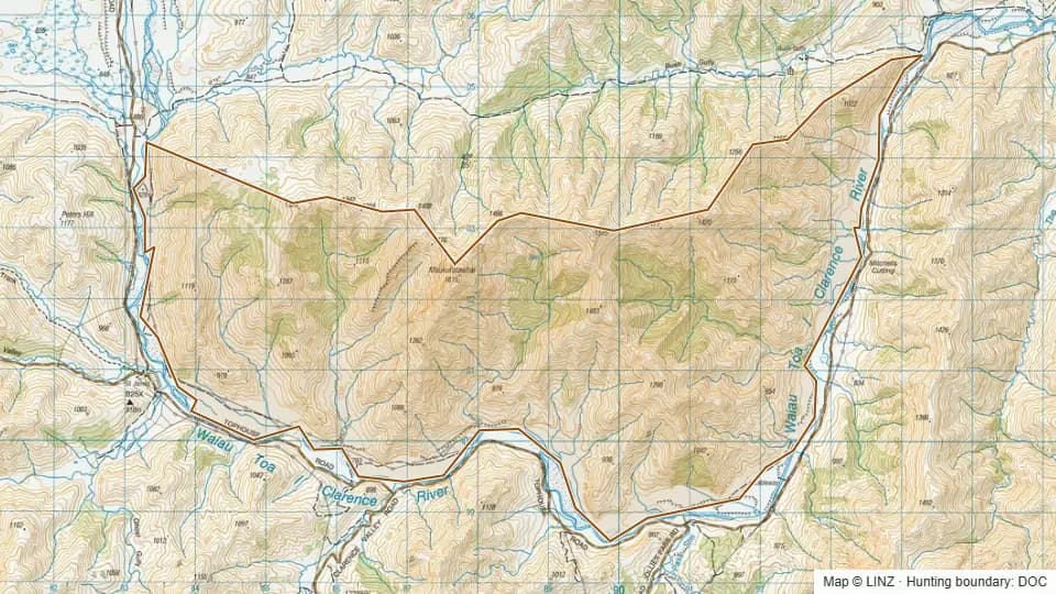 Topographic map of Makuratawhai in Canterbury, New Zealand, with the DOC hunting boundary outlined.