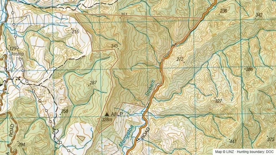 Topographic map of Mangatoa Scenic Reserve in Waikato, New Zealand, with the DOC hunting boundary outlined.