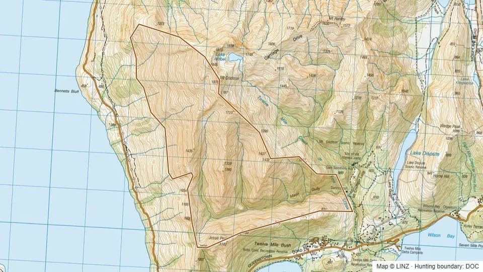 Topographic map of Maori Gully in Otago, New Zealand, with the DOC hunting boundary outlined.