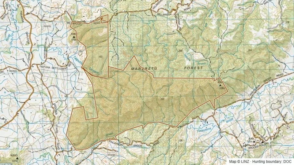 Topographic map of Mareretu Forest in Northland, New Zealand, with the DOC hunting boundary outlined.