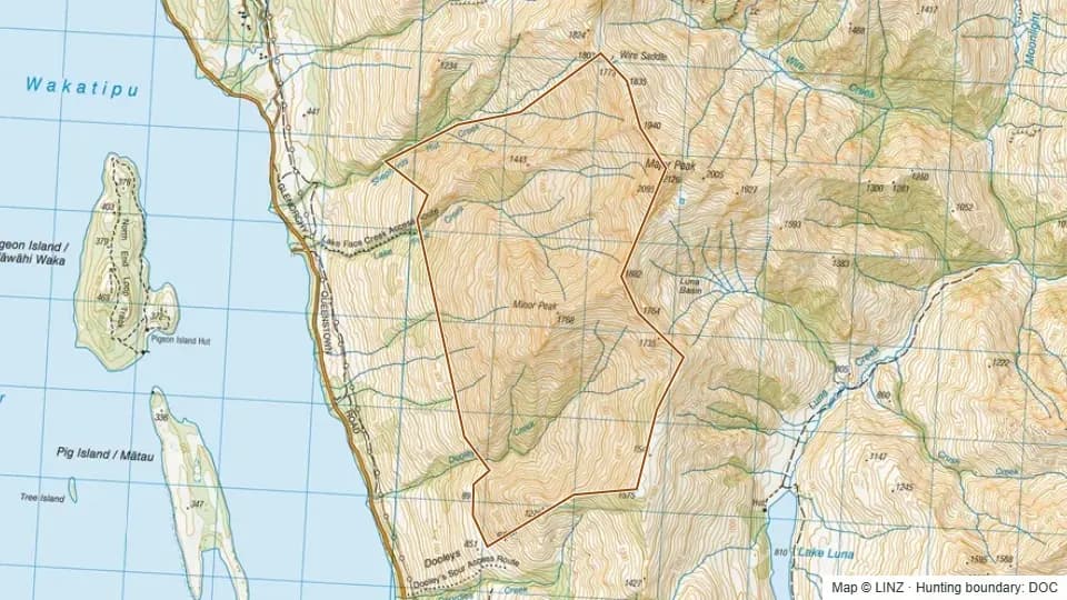 Topographic map of Minor Peak in Otago, New Zealand, with the DOC hunting boundary outlined.