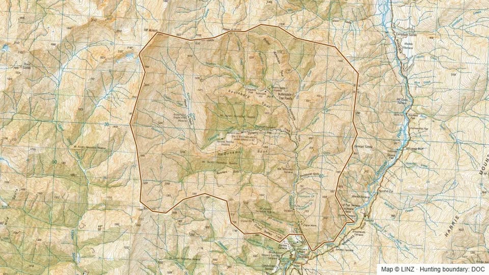 Topographic map of Mount Aurum in Otago, New Zealand, with the DOC hunting boundary outlined.