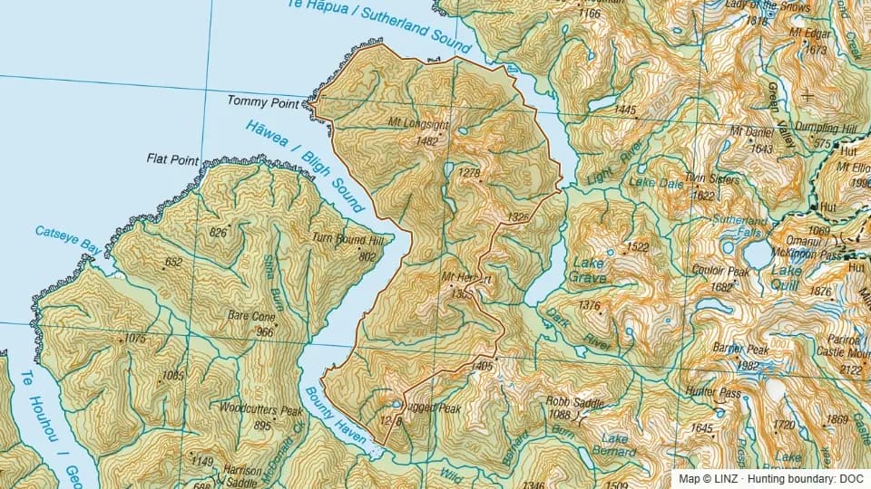 Topographic map of Mt Longsight in Southland, New Zealand, with the DOC hunting boundary outlined.