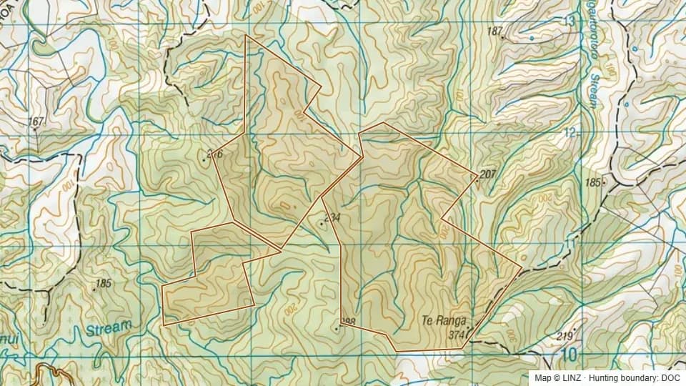 Topographic map of Omahuta Forest Scenic Reserve No 2 in Northland, New Zealand, with the DOC hunting boundary outlined.