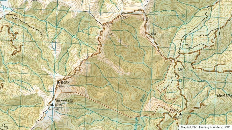 Topographic map of Packers - Blue Mountains in Otago, New Zealand, with the DOC hunting boundary outlined.