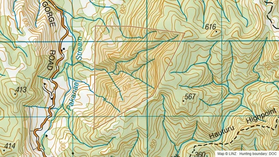 Topographic map of Pakanai Scenic Reserve in Northland, New Zealand, with the DOC hunting boundary outlined.