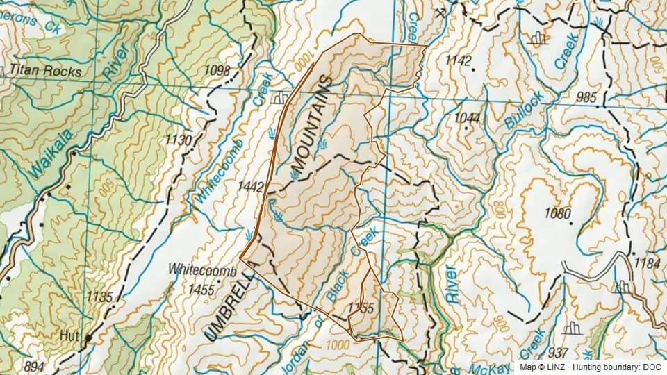 Topographic map of Pomahaka Conservation Area in Otago, New Zealand, with the DOC hunting boundary outlined.