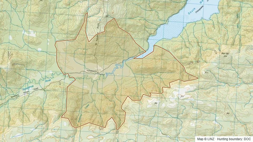 Topographic map of Rakeahua in Southland, New Zealand, with the DOC hunting boundary outlined.