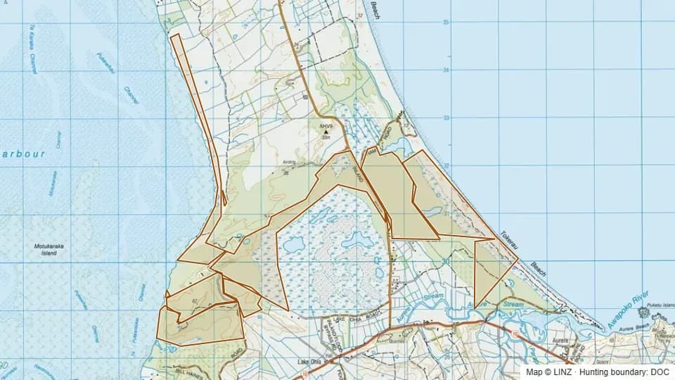 Topographic map of Rangaunu Conservation Area in Northland, New Zealand, with the DOC hunting boundary outlined.