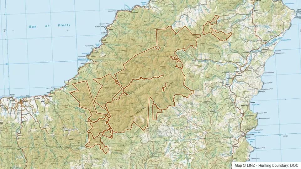 Topographic map of Raukumara Conservation Park in Bay of Plenty, New Zealand, with the DOC hunting boundary outlined.
