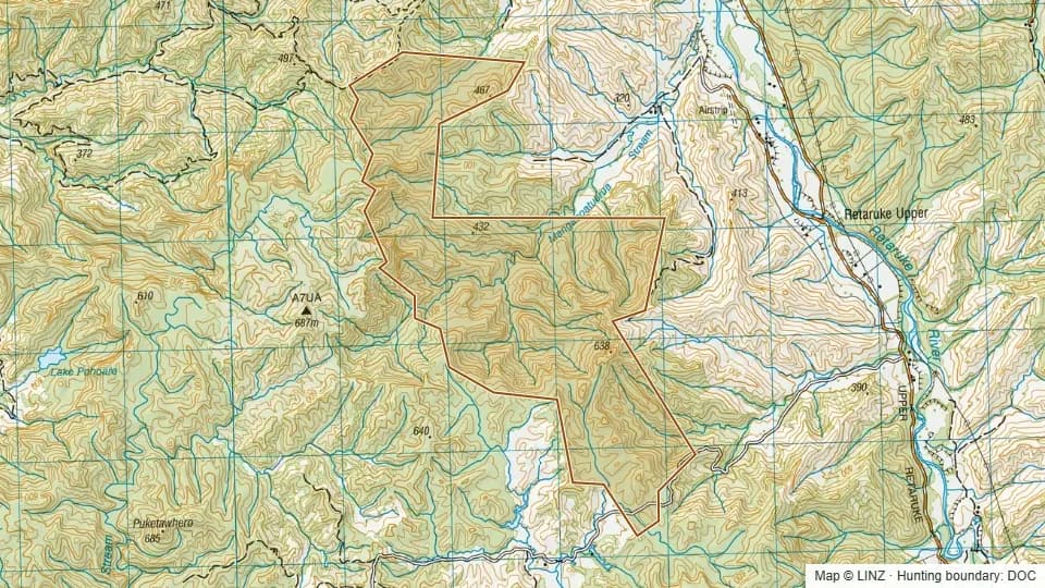 Topographic map of Retaruke Scenic Reserve in Manawatu-Wanganui, New Zealand, with the DOC hunting boundary outlined.