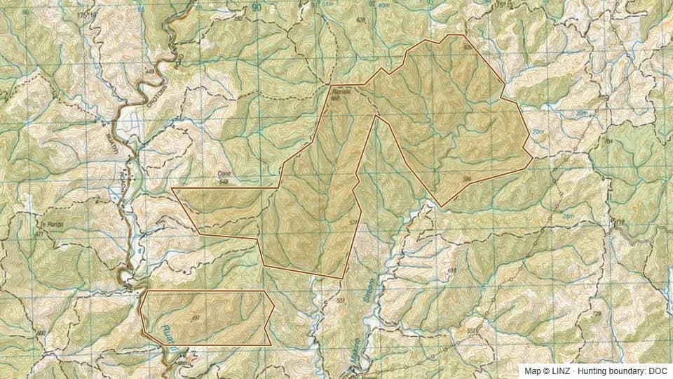 Topographic map of Riariaki Conservation Area in Manawatu-Wanganui, New Zealand, with the DOC hunting boundary outlined.
