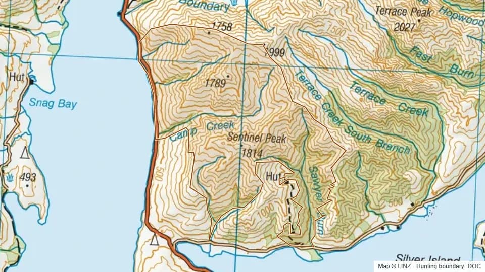 Topographic map of Sawyer Burn in Otago, New Zealand, with the DOC hunting boundary outlined.