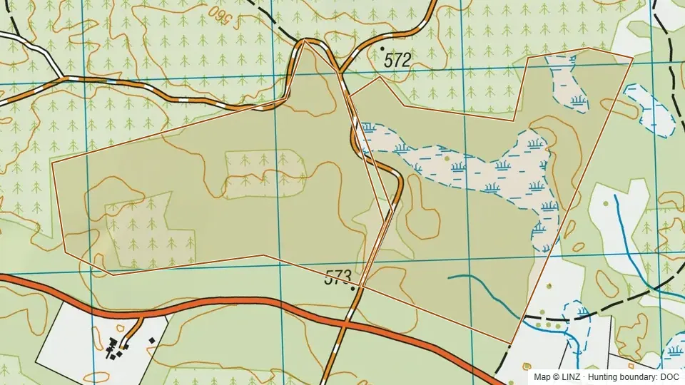 Topographic map of Scenic Reserve - Omanawa Rd in Waikato, New Zealand, with the DOC hunting boundary outlined.