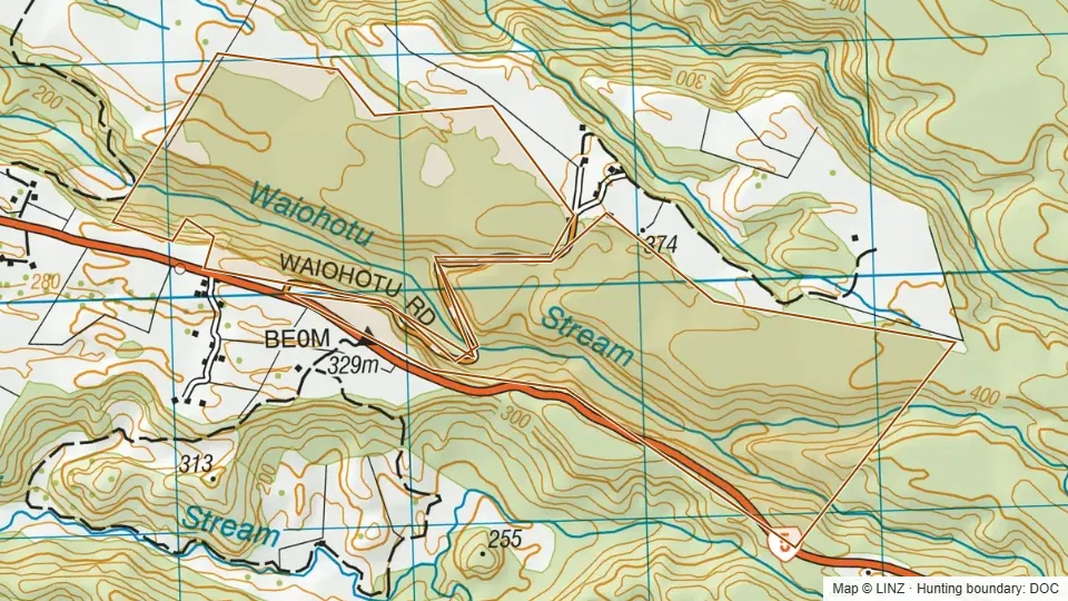 Topographic map of Selwyn Scenic Reserve in Waikato, New Zealand, with the DOC hunting boundary outlined.