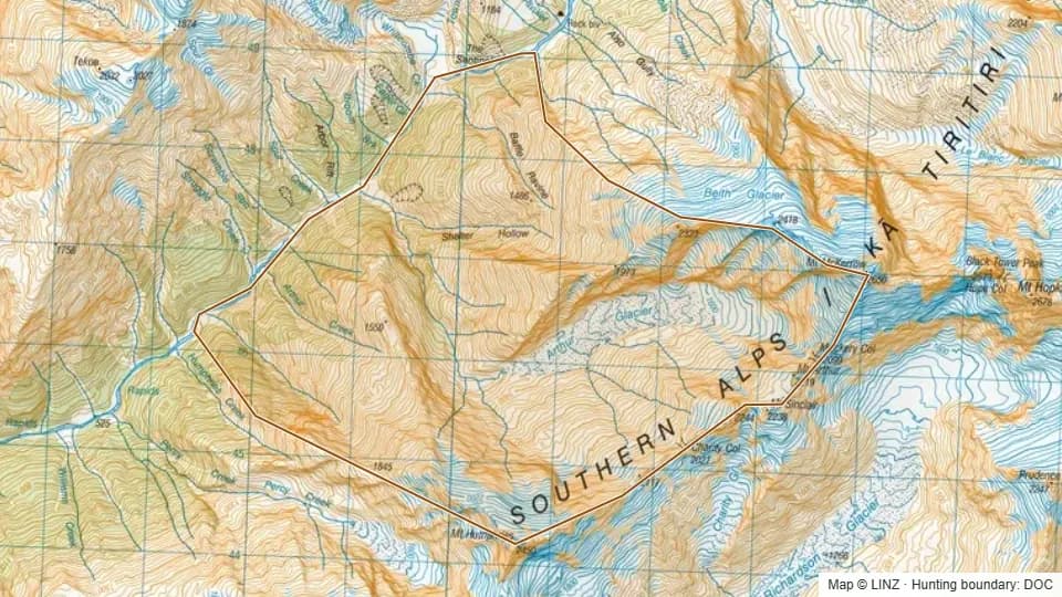 Topographic map of Shelter Hollow in West Coast, New Zealand, with the DOC hunting boundary outlined.