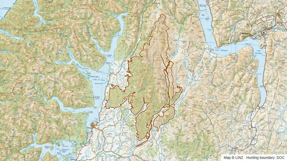 Topographic map of Snowdon Forest and Mavora Park Conservation Areas including adjacent PCL in Southland, New Zealand, with the DOC hunting boundary outlined.