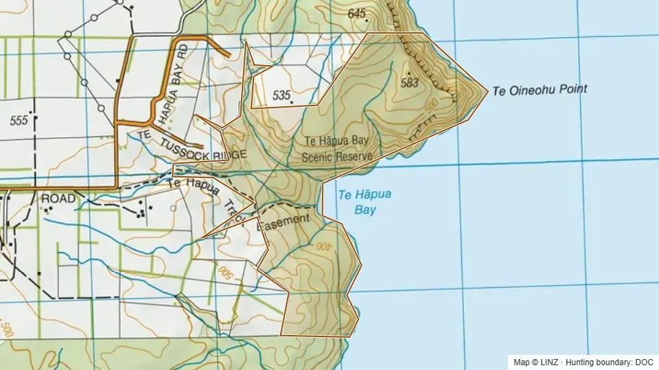 Topographic map of Te Hapua Bay Scenic Reserve in Waikato, New Zealand, with the DOC hunting boundary outlined.