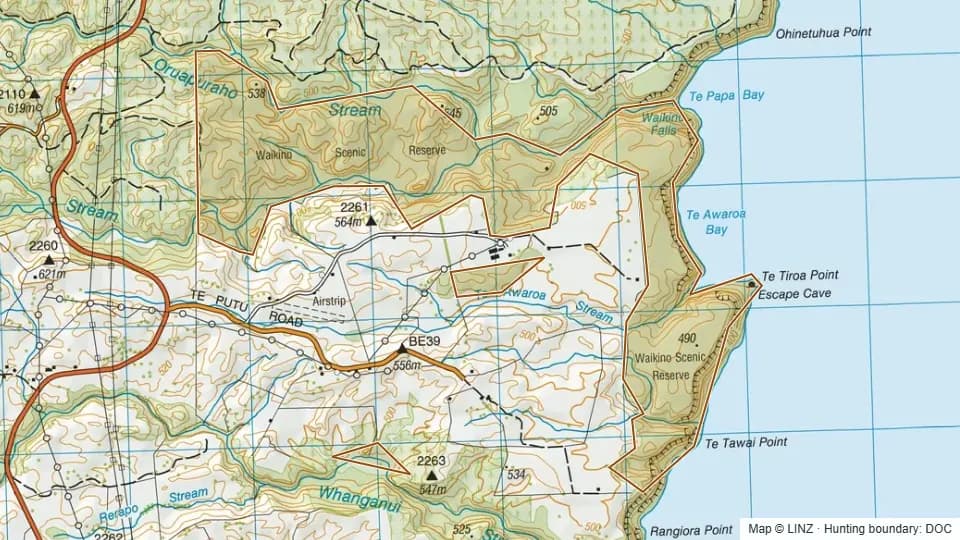 Topographic map of Waikino Scenic Reserve in Waikato, New Zealand, with the DOC hunting boundary outlined.