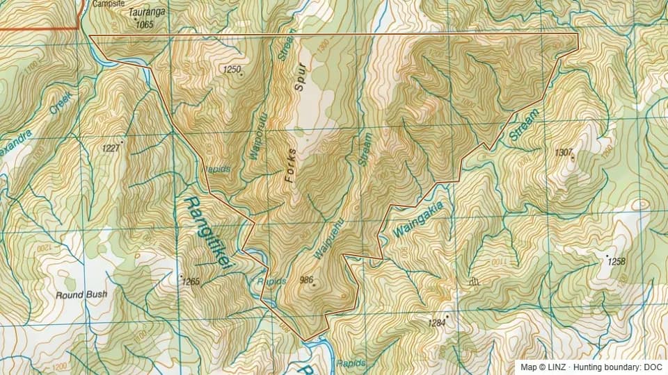Topographic map of Waingakia Stream Conservation Area in Manawatu-Wanganui, New Zealand, with the DOC hunting boundary outlined.