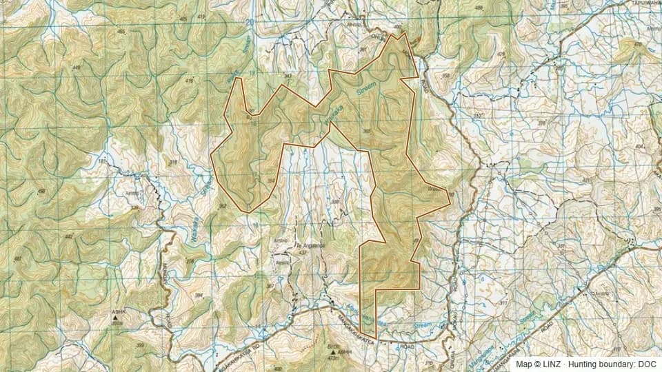 Topographic map of Waitaka Scenic Reserve in Manawatu-Wanganui, New Zealand, with the DOC hunting boundary outlined.