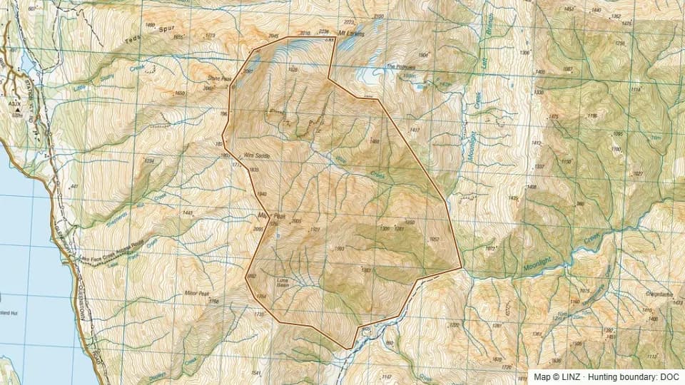 Topographic map of Wire Creek in Otago, New Zealand, with the DOC hunting boundary outlined.